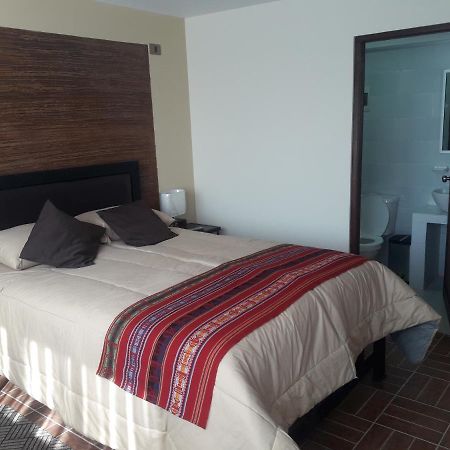 Hostal Jerian 우유니 외부 사진